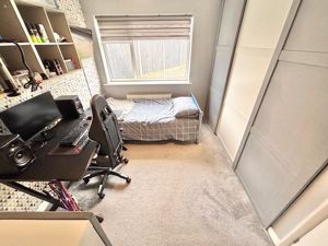 Bedroom- click for photo gallery